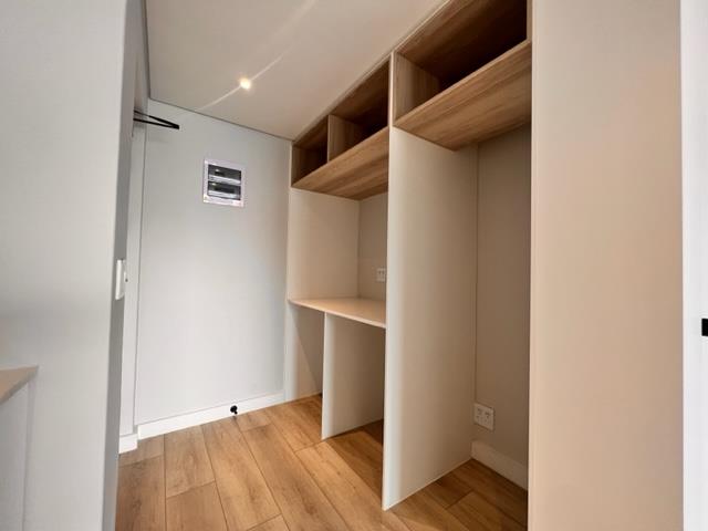 To Let 2 Bedroom Property for Rent in Sea Point Western Cape